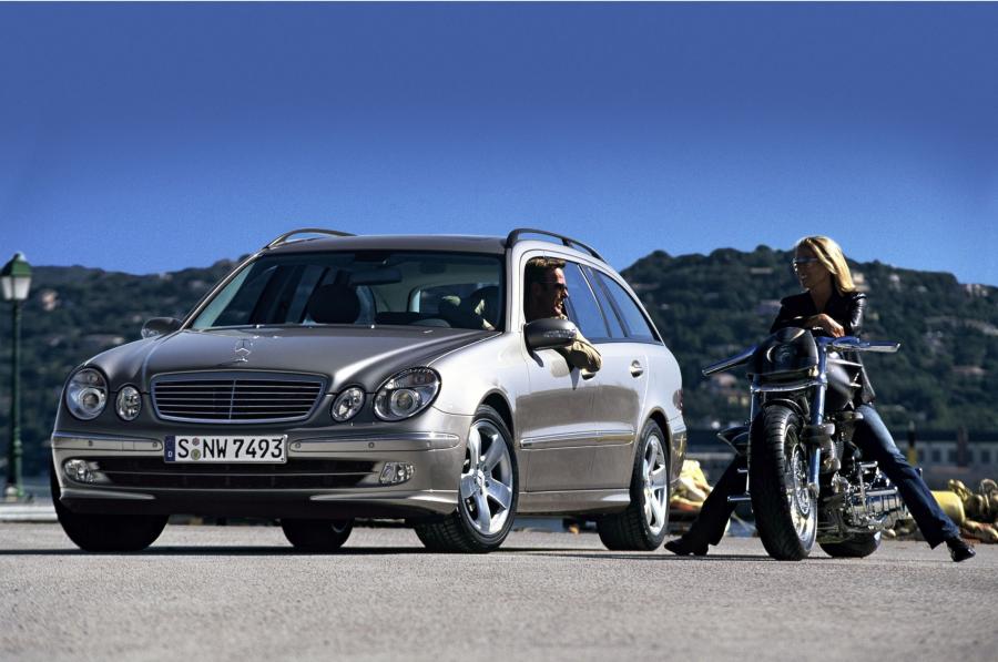  Mercedes-Benz E-Class Estate 2002 года  (фото 23 из 50)